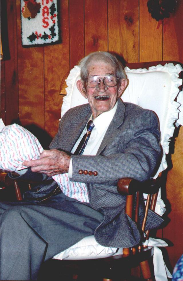 1993/640x480_1993-12-24-Granpa-Blevens.JPG