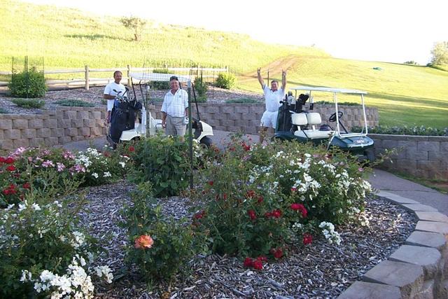 2000/00(SDSMT_REUNION)/640x480_2000-07-04-1786-Meadowbrook-Bendick-Mitzel-Jim.JPG