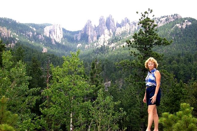 2000/00(SDSMT_REUNION)/640x480_2000-07-10-1878-Needles-Highway.JPG