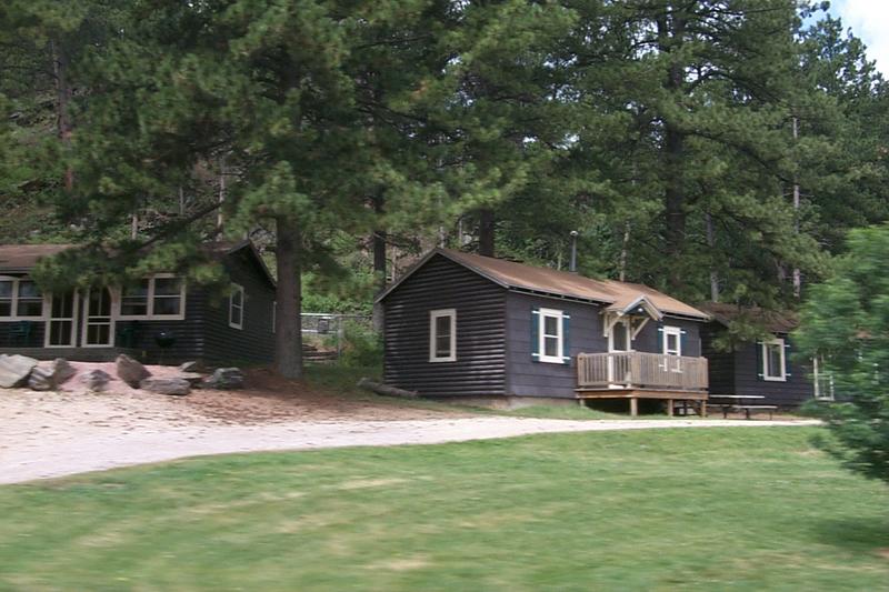 2000-07-10-1863-Hill-City-Cabins.JPG