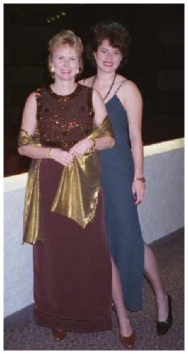 1998-02-MGextravSusiMom.jpg