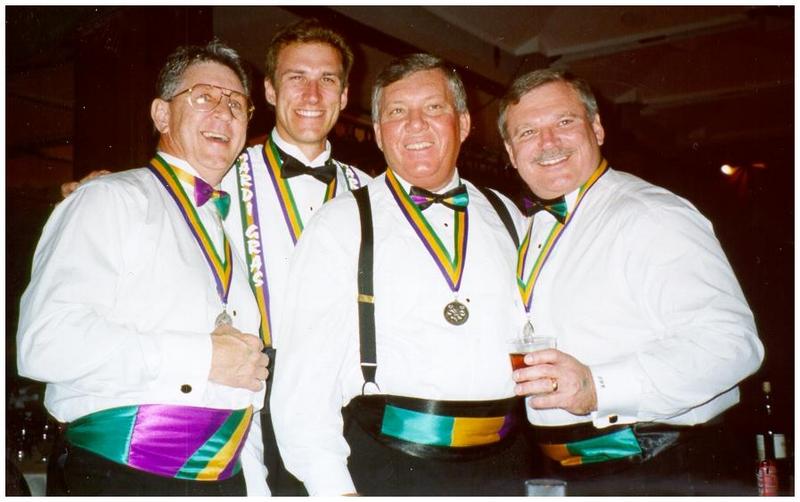 2000/00Mardi_Gras_Past_1995-1999/800x600_1998-01-cball4men.jpg
