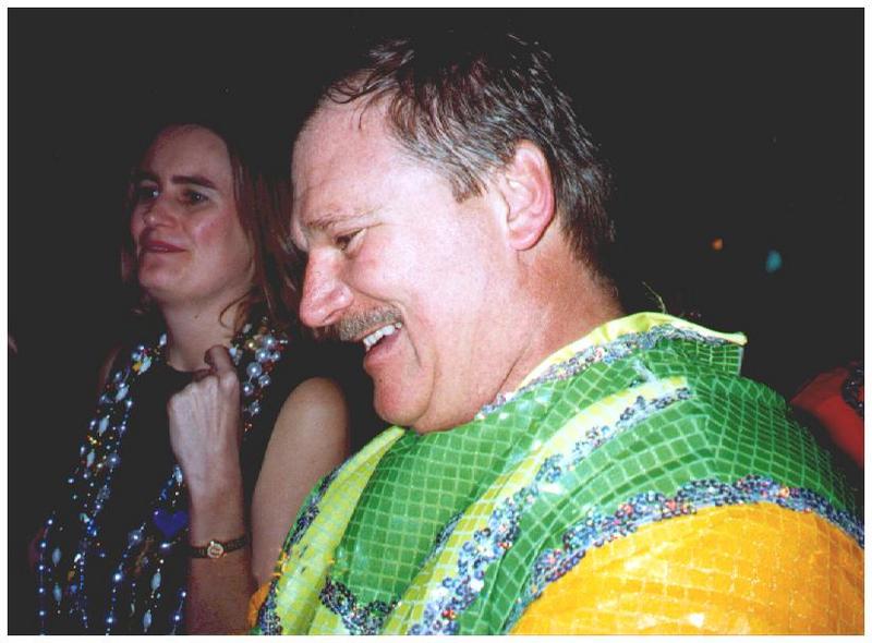 2000/00Mardi_Gras_Past_1995-1999/800x600_1999-02-13-extravJimCarla.jpg