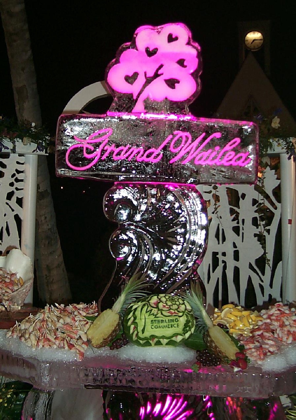2000/01(January)/Hawaii/2000-01-26-855-Reception-Dinner-Ice-Sculpture.JPG