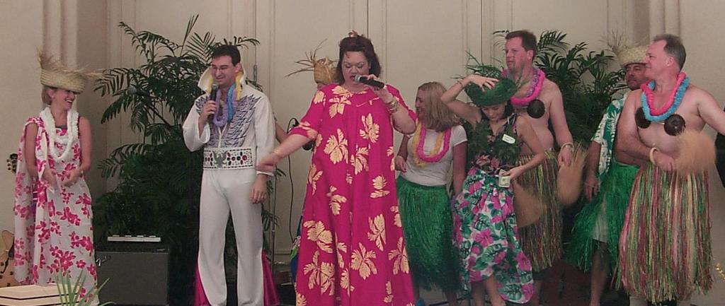 2000/01(January)/Hawaii/1024x768_2000-01-27-881-Awards-Breakfast-Employees-Entertain.JPG