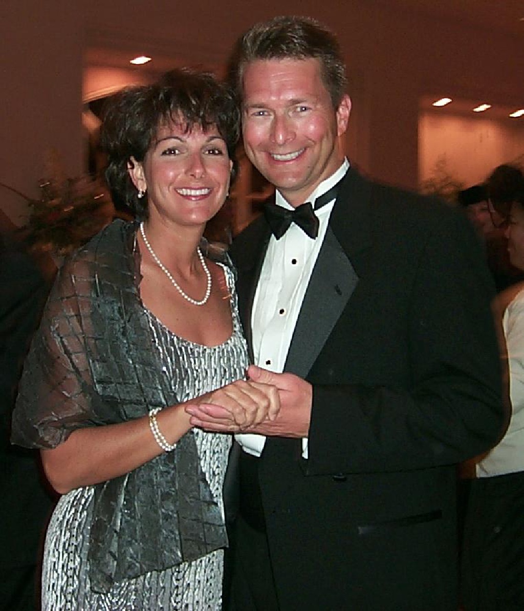 2000-01-29-958-Awards-Dinner-Dance-Brzezinskis.JPG