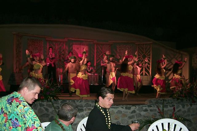 2000-01-27-908-Luau-Ho-olaulea-Hula-Dancers.JPG