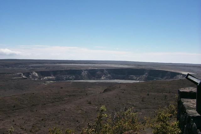 2000-01-28-923-Kilauea-Caldera-Crater.JPG