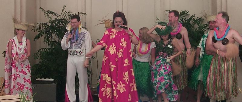 2000/01(January)/Hawaii/800x600_2000-01-27-881-Awards-Breakfast-Employees-Entertain.JPG
