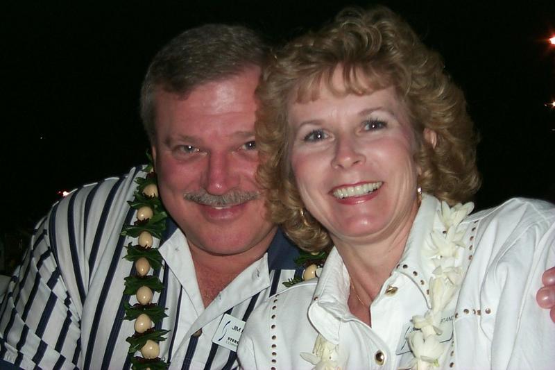 2000/01(January)/Hawaii/800x600_2000-01-27-899-Luau-Ho-olaulea.JPG