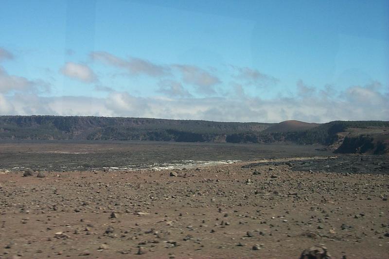 2000/01(January)/Hawaii/800x600_2000-01-28-926-Kilauea-Caldera-Crater.JPG