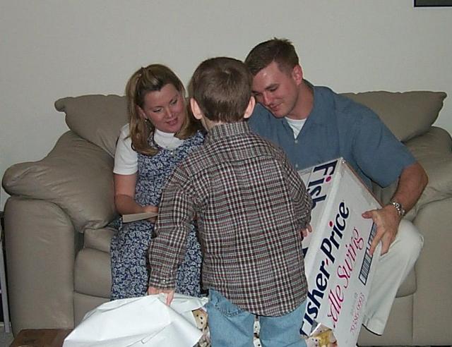 2000/01(January)/Katie_and_Justins_Baby_Shower/640x480_2000-01-22-845-Swing.JPG