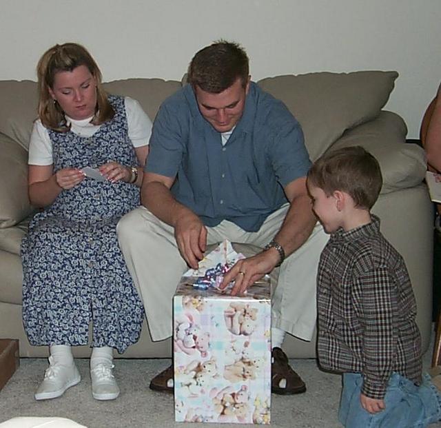2000/01(January)/Katie_and_Justins_Baby_Shower/640x480_2000-01-22-846-Opening-Lamp.JPG