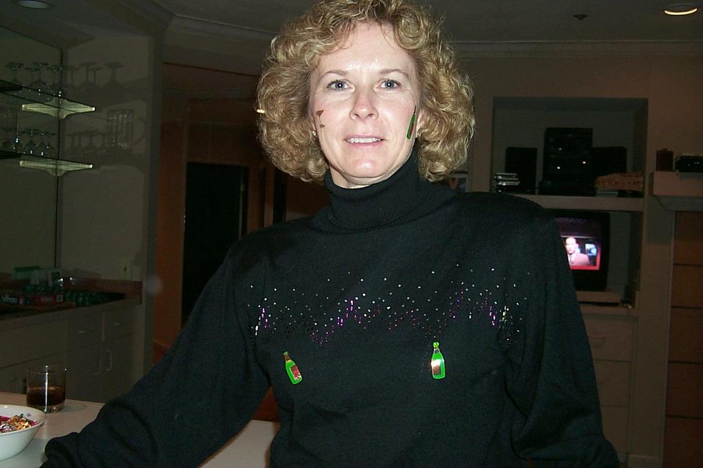 2000/01(January)/New-Years-in-Lake-Tahoe/1024x768_1999-12-31-737-Miss-Sparkle.JPG