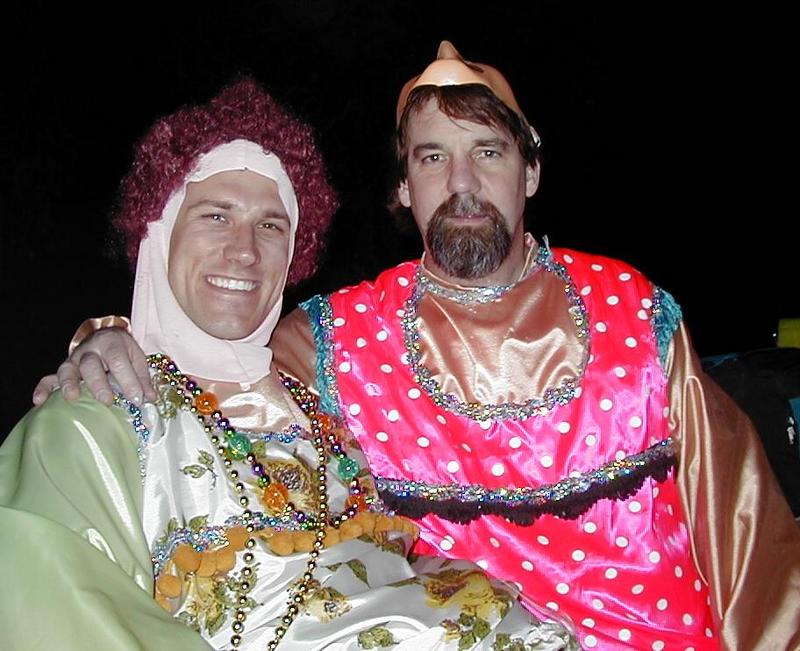 2000/03(March)/MardiGras/800x600_2000-03-04-0916-The-Ride.JPG