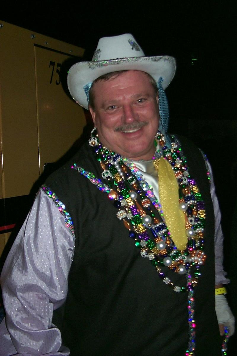 2000/03(March)/MardiGras/800x600_2000-03-05-1112-Jim.JPG