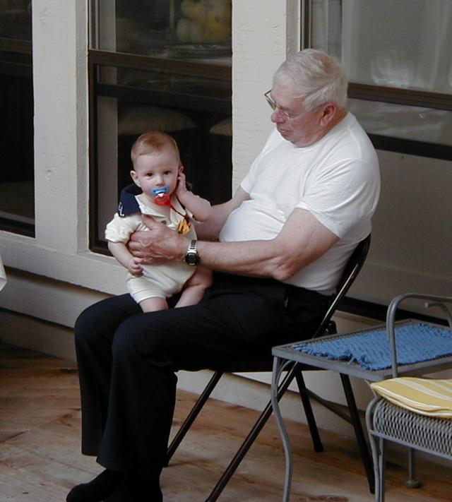 2000/04(April)/Easter/640x480_2000-04-23-Easter-Chance-Melvin-01.JPG