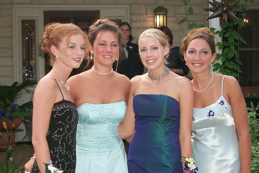 2000/04(April)/Westlake-Prom/1024x768_P0001411.JPG