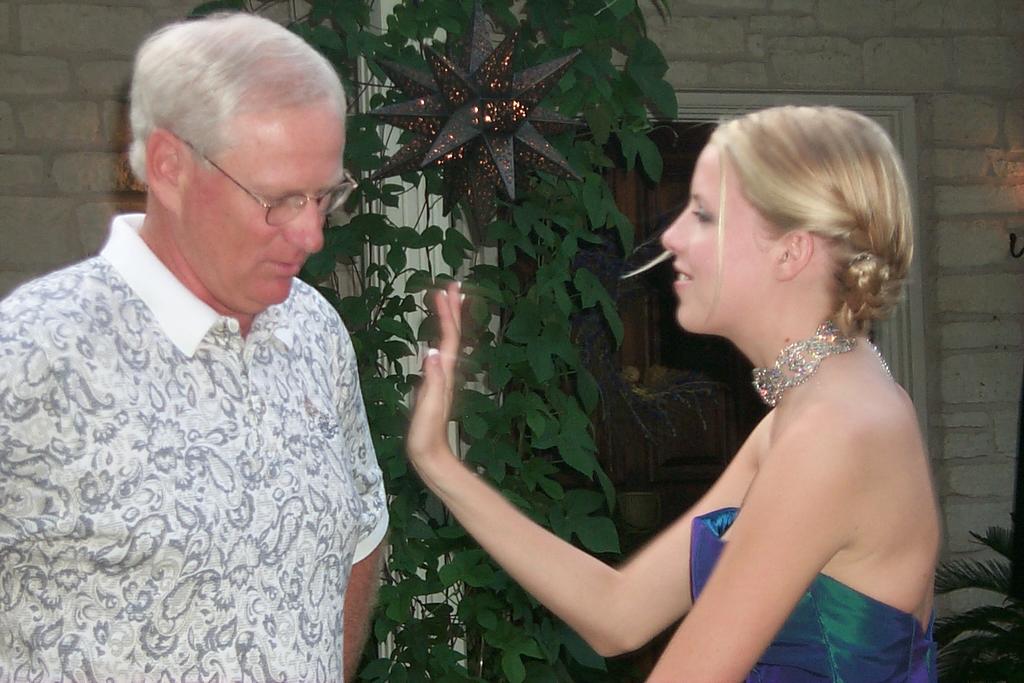2000/04(April)/Westlake-Prom/1024x768_P0001419.JPG