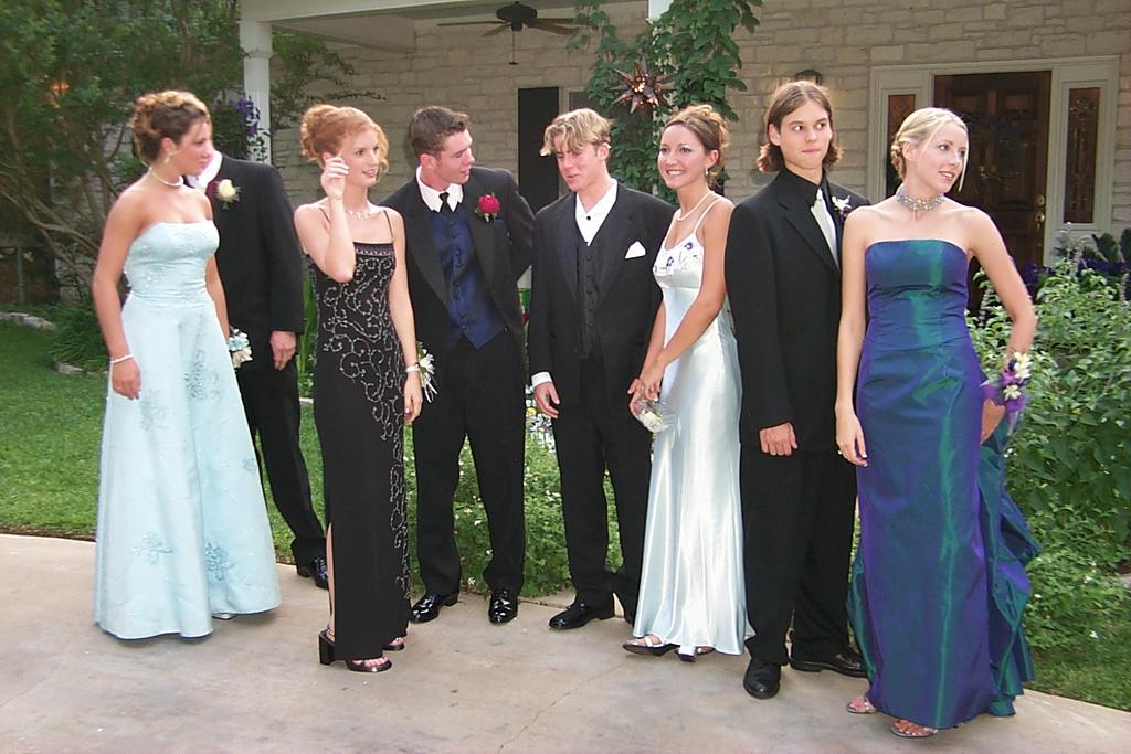 2000/04(April)/Westlake-Prom/1024x768_P0001430.JPG