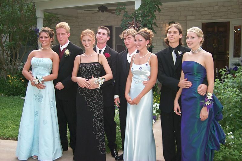 2000/04(April)/Westlake-Prom/800x600_P0001425.JPG