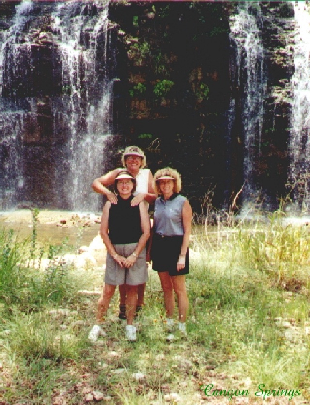 2000-06-17_Rhonda_Janeen_Donna.jpg