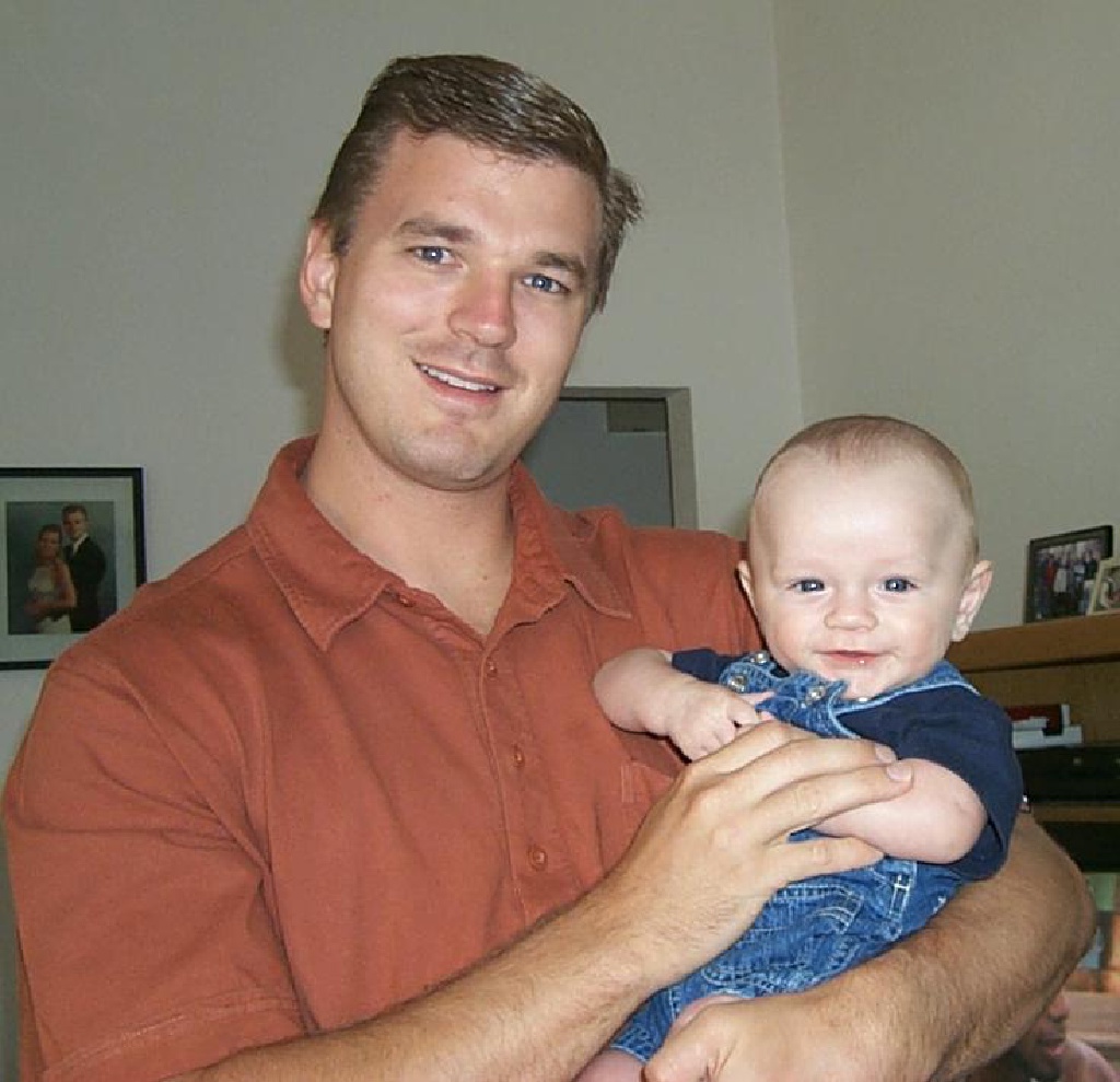 2000/07(July)/1024x768_2000-07-01-1729-Justin-Vale.JPG