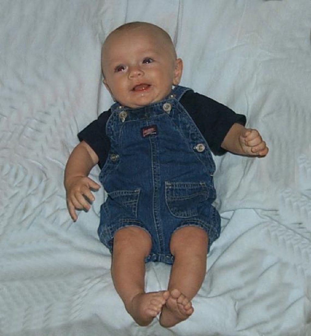 2000-07-01-1736-Vale-Smiling.JPG