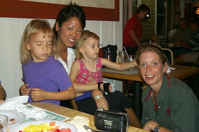 2000/08(August)/South_Dakota_Family/640x480_2000-08-01-2000-Brooke-Jaymee-Onna-Kara.JPG