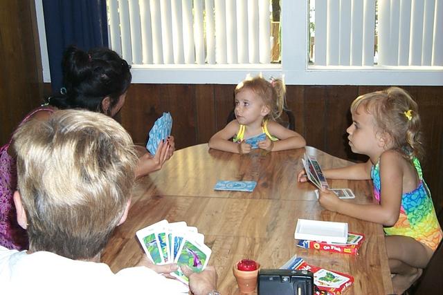 2000/08(August)/South_Dakota_Family/640x480_2000-08-01-2003-Old-Maid.JPG