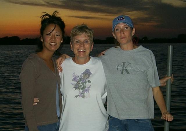 2000-08-01-2004-Jaymee-Marci-Kara-Nest-Lake.JPG