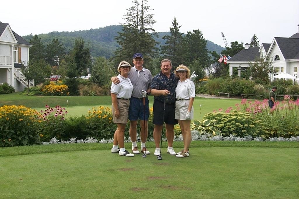 2000/08(August)/Tremblant_Canada/1024x768_2000-08-26-2172-LeGeant.JPG
