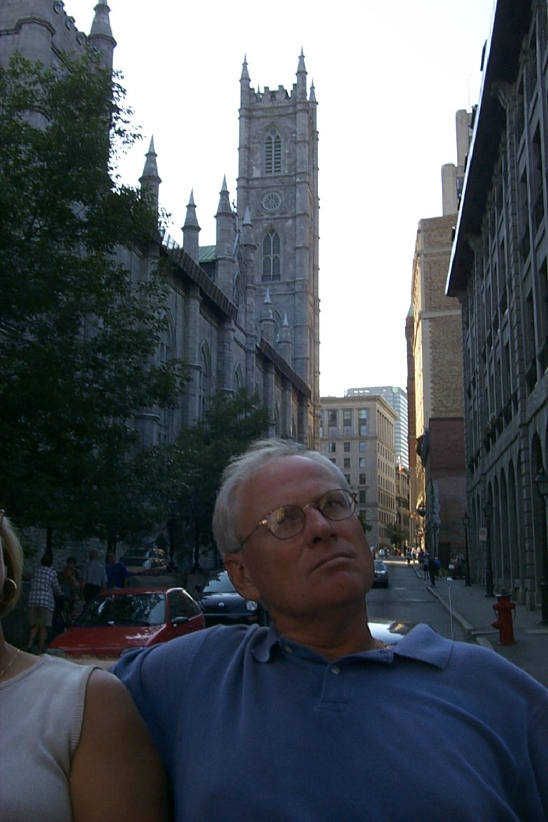 2000/08(August)/Tremblant_Canada/800x600_2000-08-25-2151-Notre-Dame-Cathedral-Behind-Jim.JPG