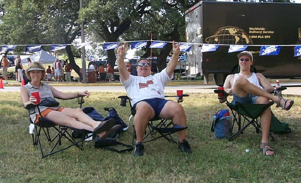2000-09-09-2294-Tailgate-Party-Janeen-Jim-.JPG