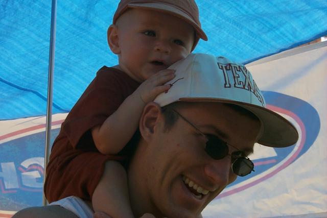 2000/09(September)/640x480_2000-09-09-2294-Tailgate-Party-Vale-Travis.JPG