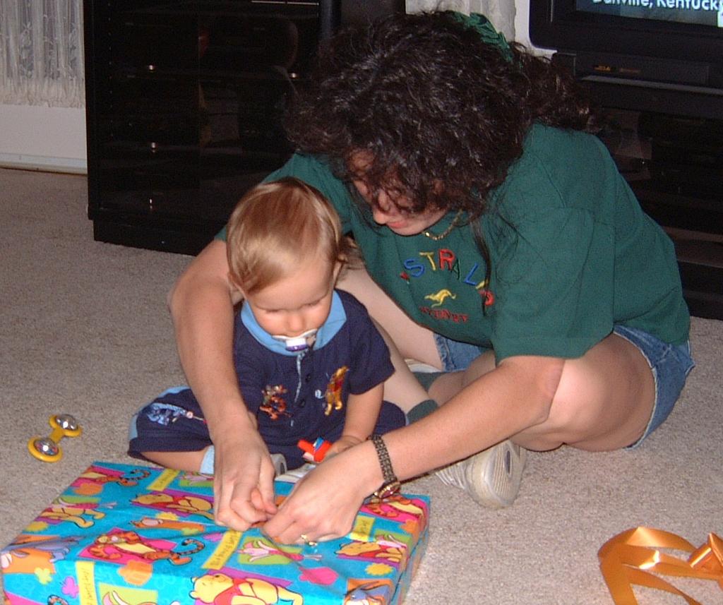 2000/10(October)/Chance_First_Birthday/1024x768_2000-10-05-Chance-Birthday2.JPG