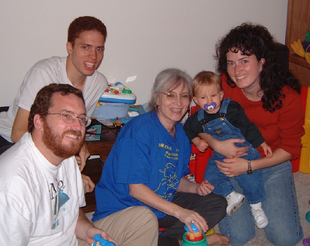 2000/10(October)/Chance_First_Birthday/1024x768_2000-10-07G-Hammet-Group.JPG