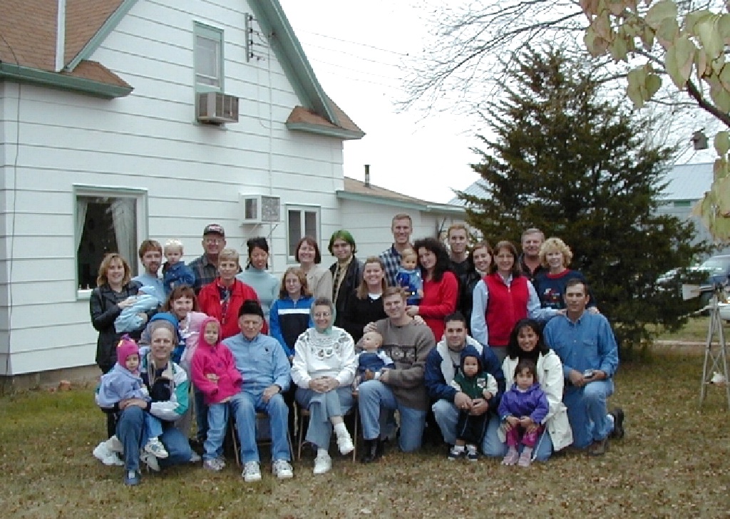 2000/10(October)/SD_Scott_Reunion/1024x768_2000-10-27-36-Scott-Farm-5X7-Print-Version.JPG