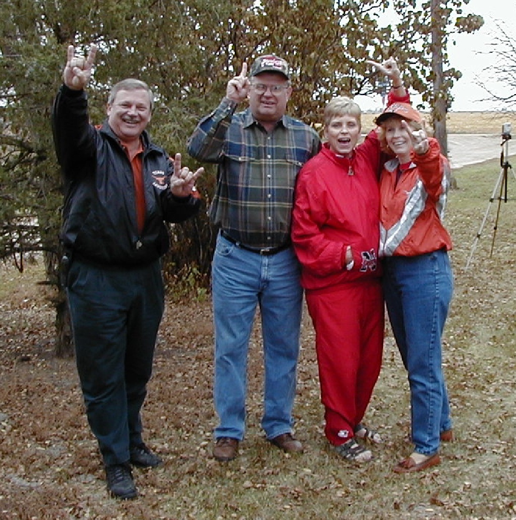 2000-10-27-47-Scott-Farm-Husker-Longhorn-Kids.JPG