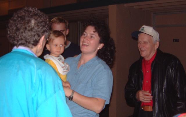2000/10(October)/SD_Scott_Reunion/640x480_2000-10-26-12-Holidome.JPG