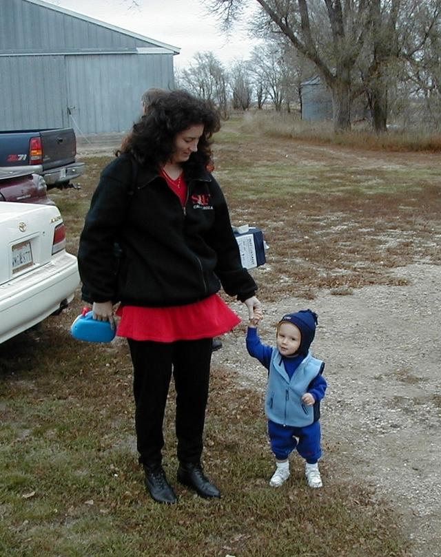 2000-10-27-11-Scott-Farm-Susie-Chance-Arriving.JPG