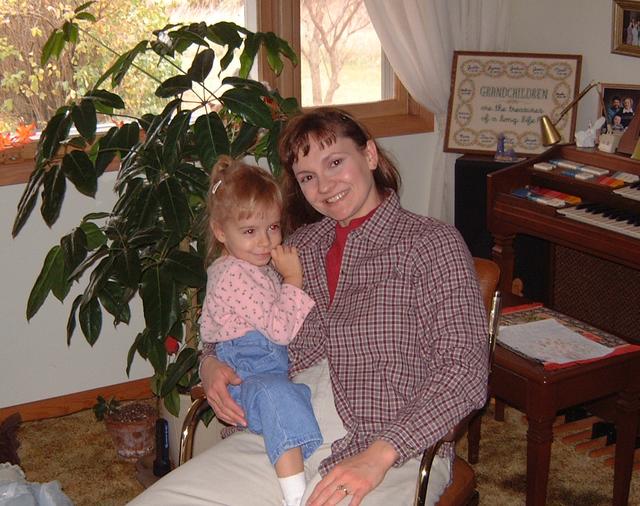 2000/10(October)/SD_Scott_Reunion/640x480_2000-10-27-15-Scott-Farm-Onna-Lisa.JPG