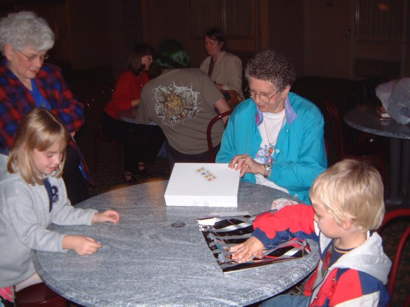 2000/10(October)/SD_Scott_Reunion/800x600_2000-10-26-15-Holidome.JPG