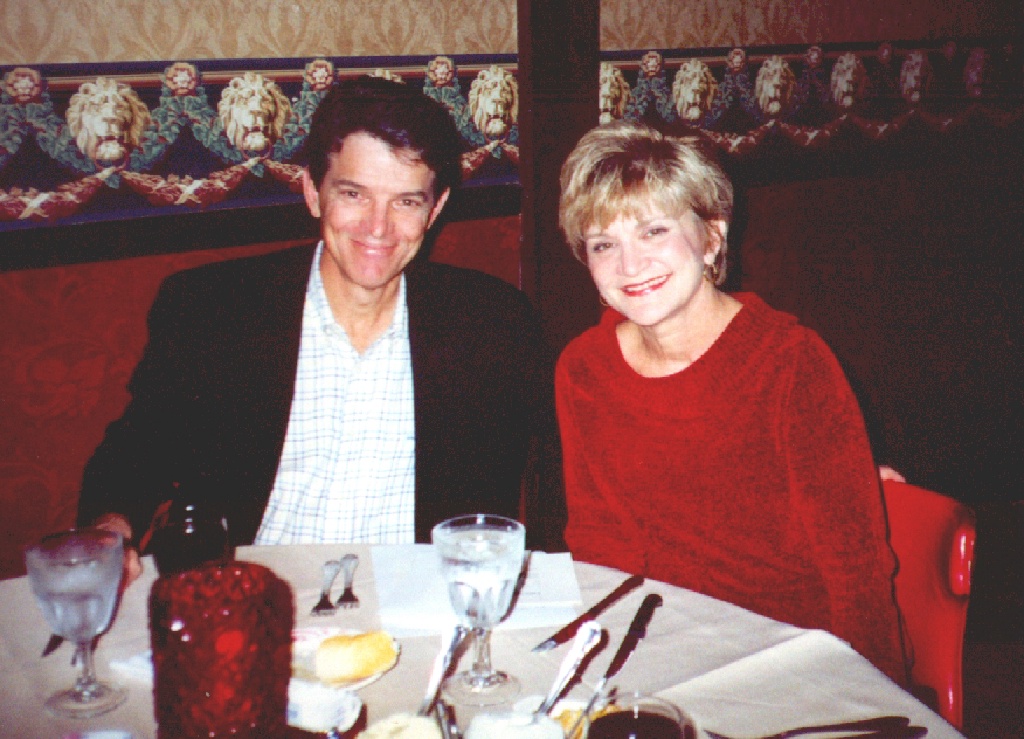 2000/12(December)/Family_Christmas_Fun/1024x768_2000-12-10-Chris-Carol-Wilson.jpg