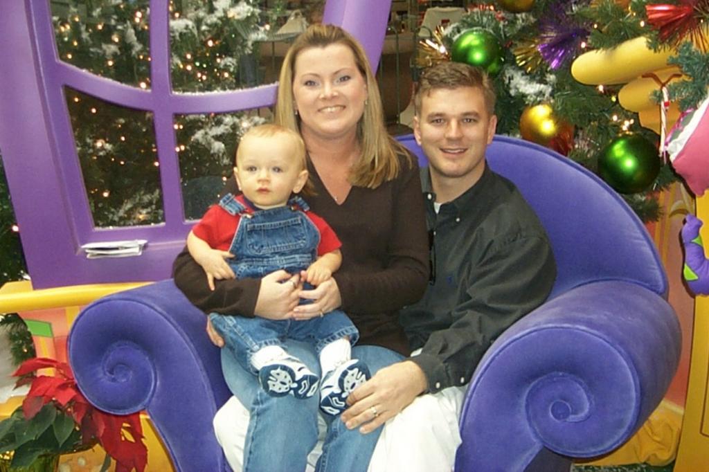 2000/GRANDMAS_FAVORITES/1024x768_2000-12-07-Justin-Katie-Vale.JPG