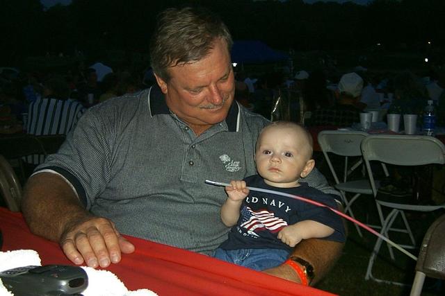2000/GRANDMAS_FAVORITES/640x480_2000-07-03-1757-Grandpa-Vale.JPG
