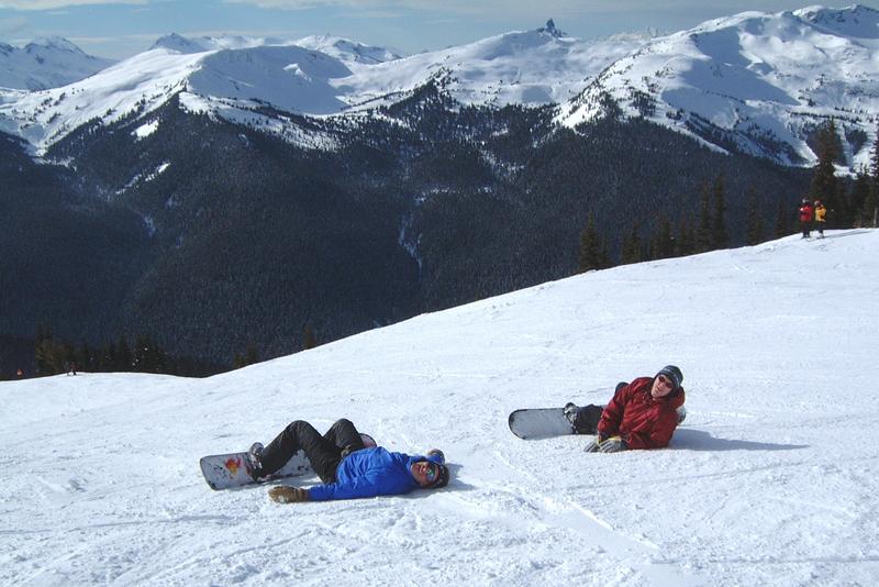 2001/02(February)/2(Whistler_Family_Ski_Trip)/800x600_2001-02-13-4-Tired-Snowboarders-Justin-Travis.JPG