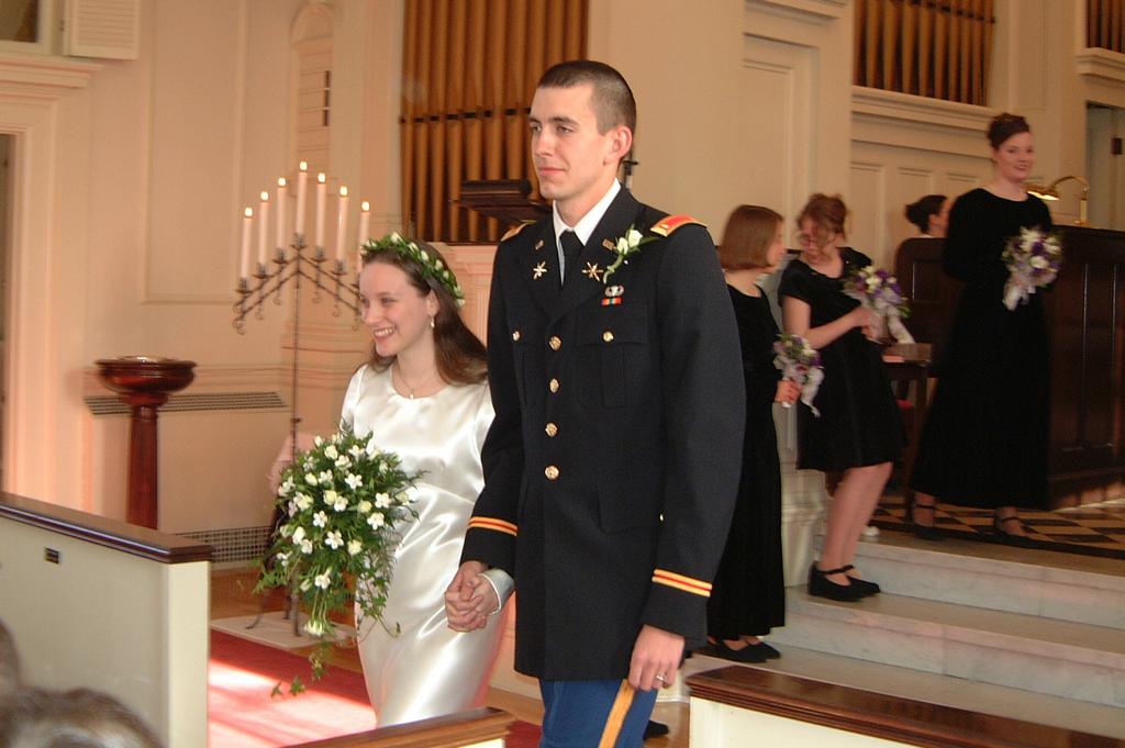 2001/02(February)/3(Joseph_and_Emilys_Wedding)/1024x768_2001-02-24-14.JPG