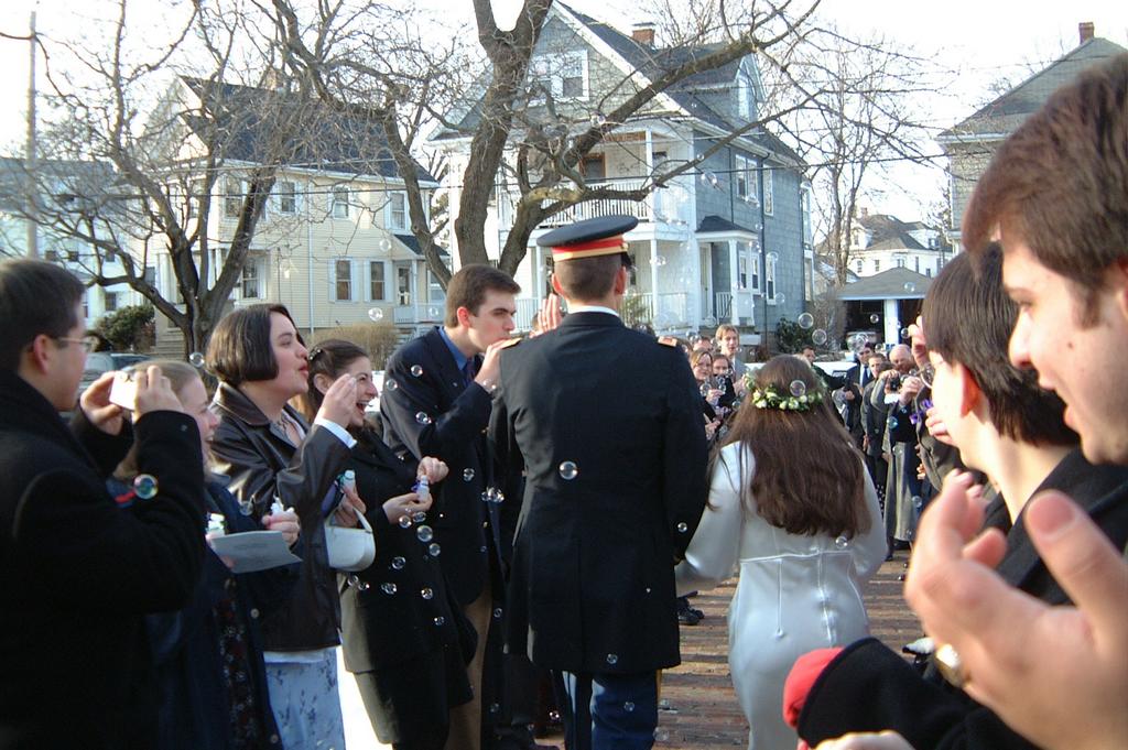 2001/02(February)/3(Joseph_and_Emilys_Wedding)/1024x768_2001-02-24-21.JPG
