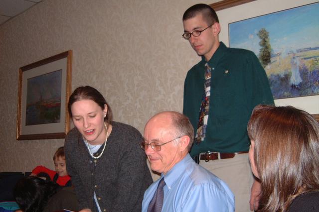 2001/02(February)/3(Joseph_and_Emilys_Wedding)/640x480_2001-02-23-8.JPG